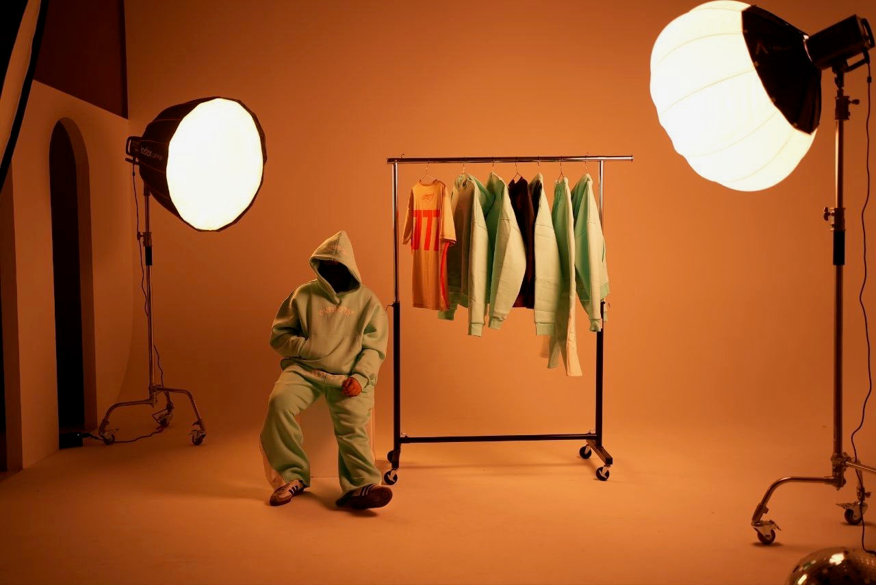 Curiosity orange studio campaign
